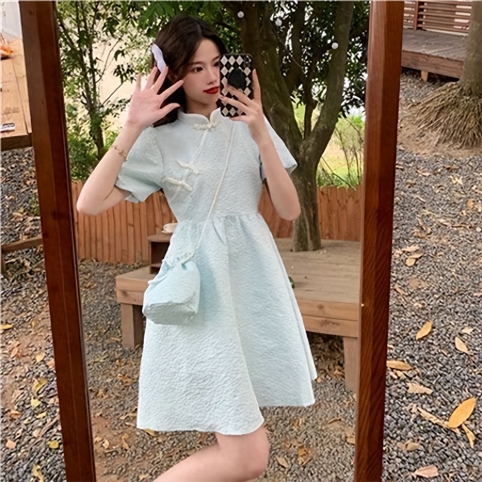连衣裙褶皱设计_褶皱连衣裙裁剪方法_