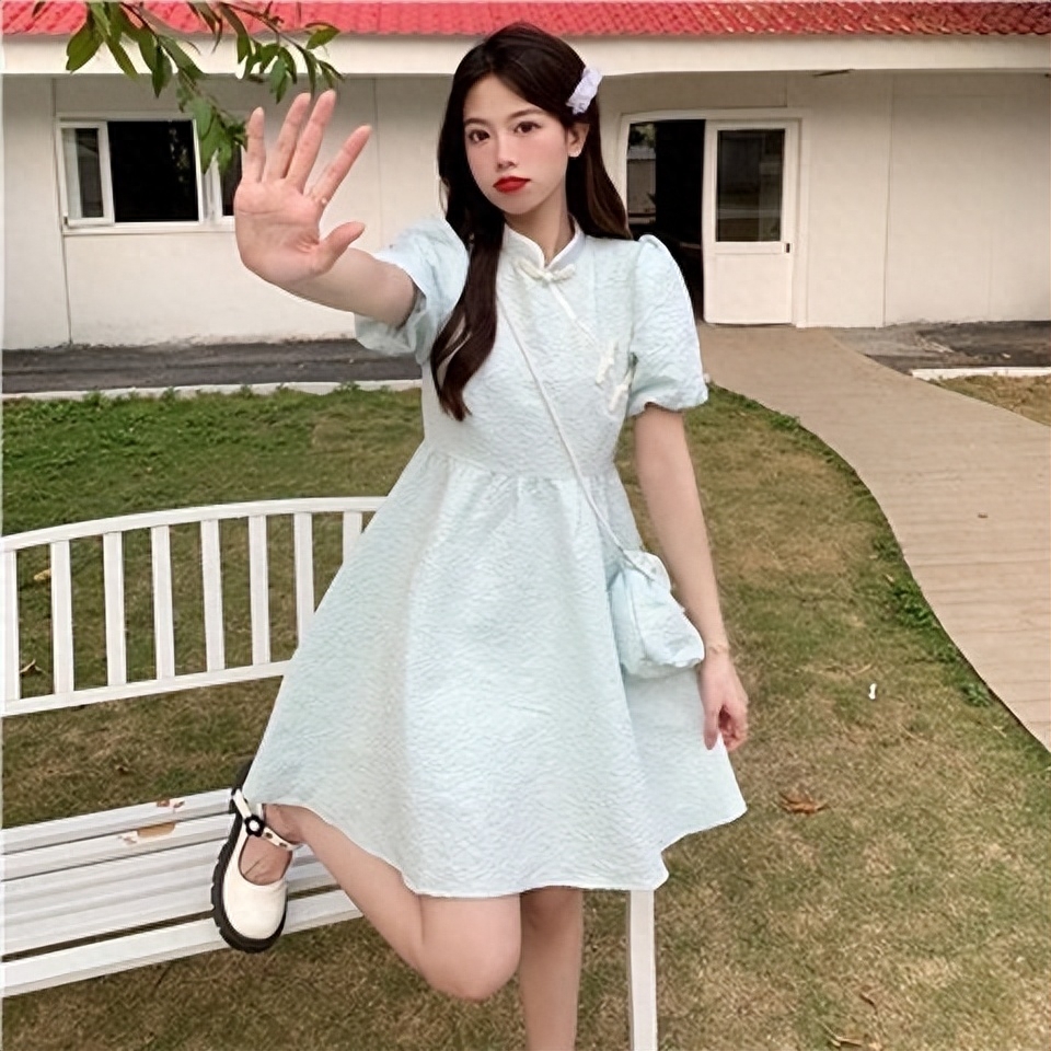 _褶皱连衣裙裁剪方法_连衣裙褶皱设计
