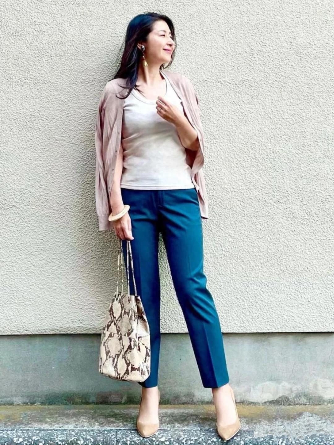 美人配衣服__美人配衣服的句子