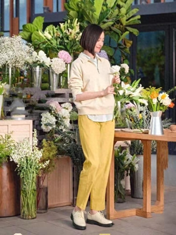 微胖女生春季穿搭__2018时尚穿搭学生春季