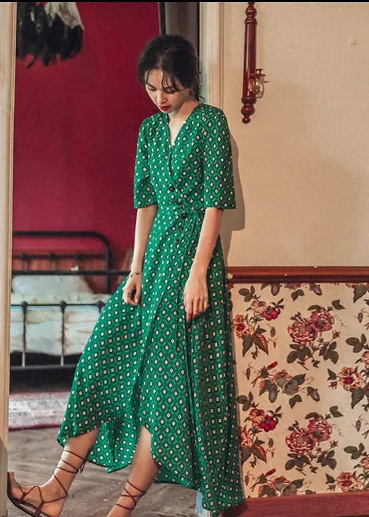 胸大穿什么裙子好看__胸高胸大穿什么衣服好看