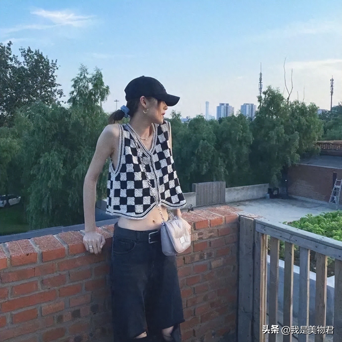 棋盘格为什么流行_2021棋盘格元素_